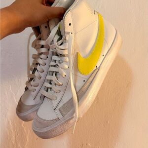 Nike Blazer Mid '77 Vintage "Opti Yellow"